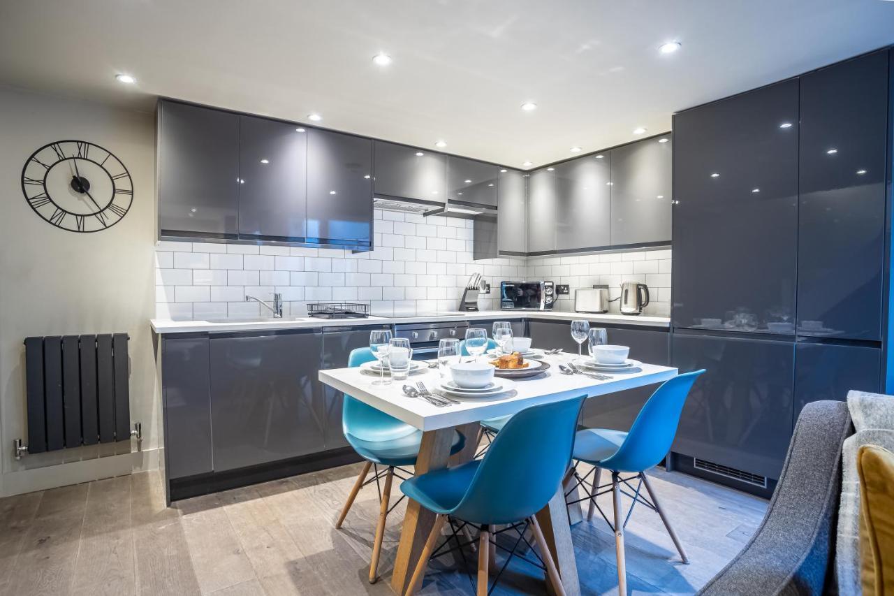 Modern Two Bedroom Apartment In Fulham By Sojo Stay London Eksteriør billede