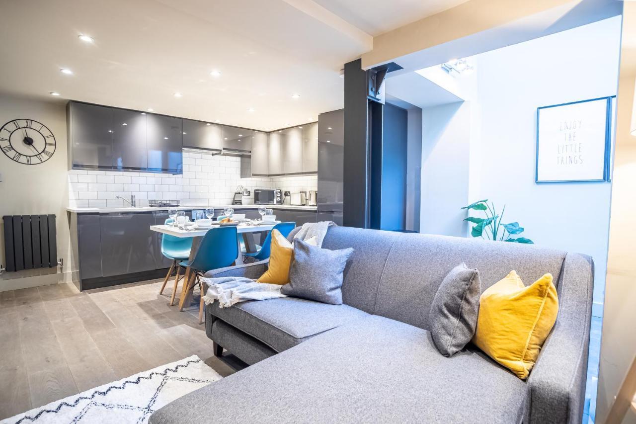 Modern Two Bedroom Apartment In Fulham By Sojo Stay London Eksteriør billede